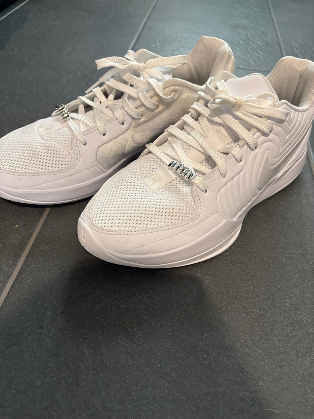 Nike Men's 12:AM Athletic Sneakers White